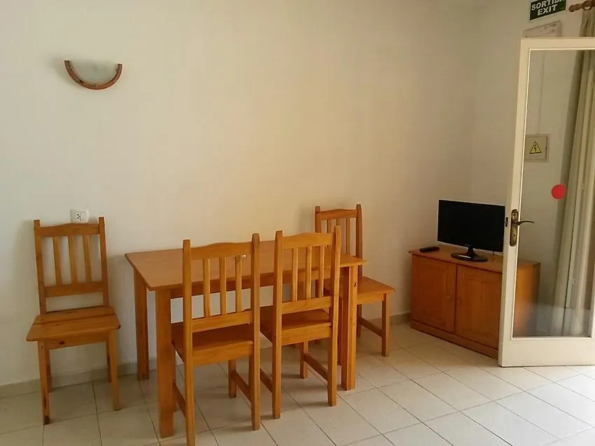 Apartamentos Ses Anneres Cala'N Blanes